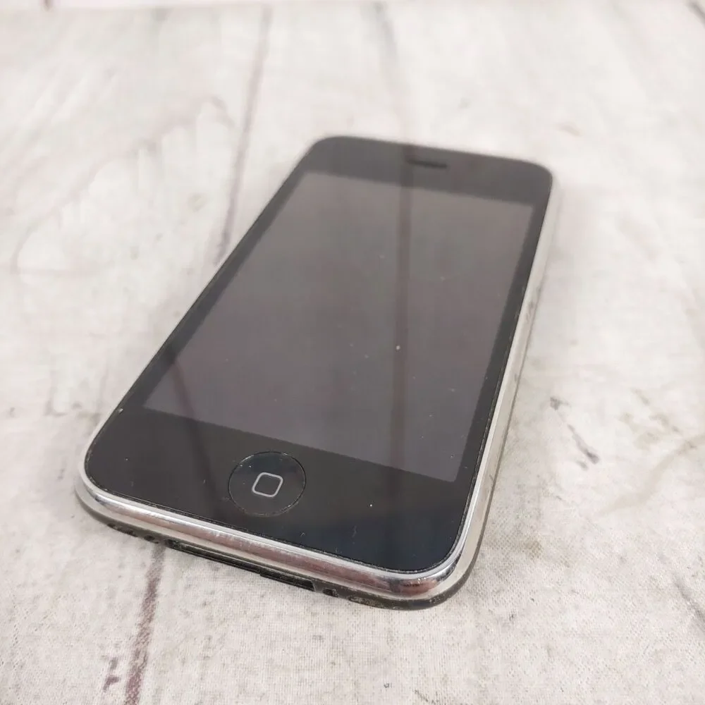 PARTS REPAIR - Apple iPhone A1241 8GB Smartphone Black - UNTESTED